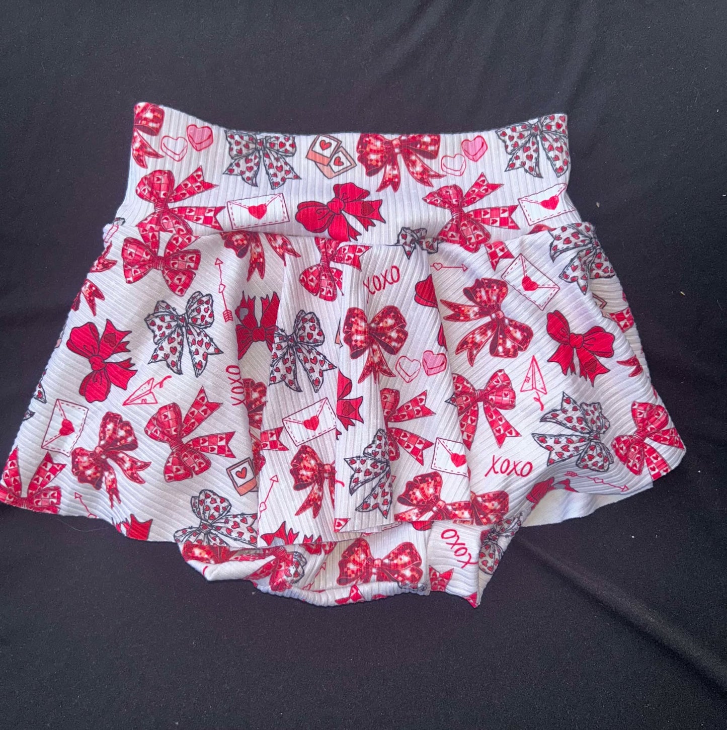 Skirted Fancy Bows Bummies - 12/18 Months