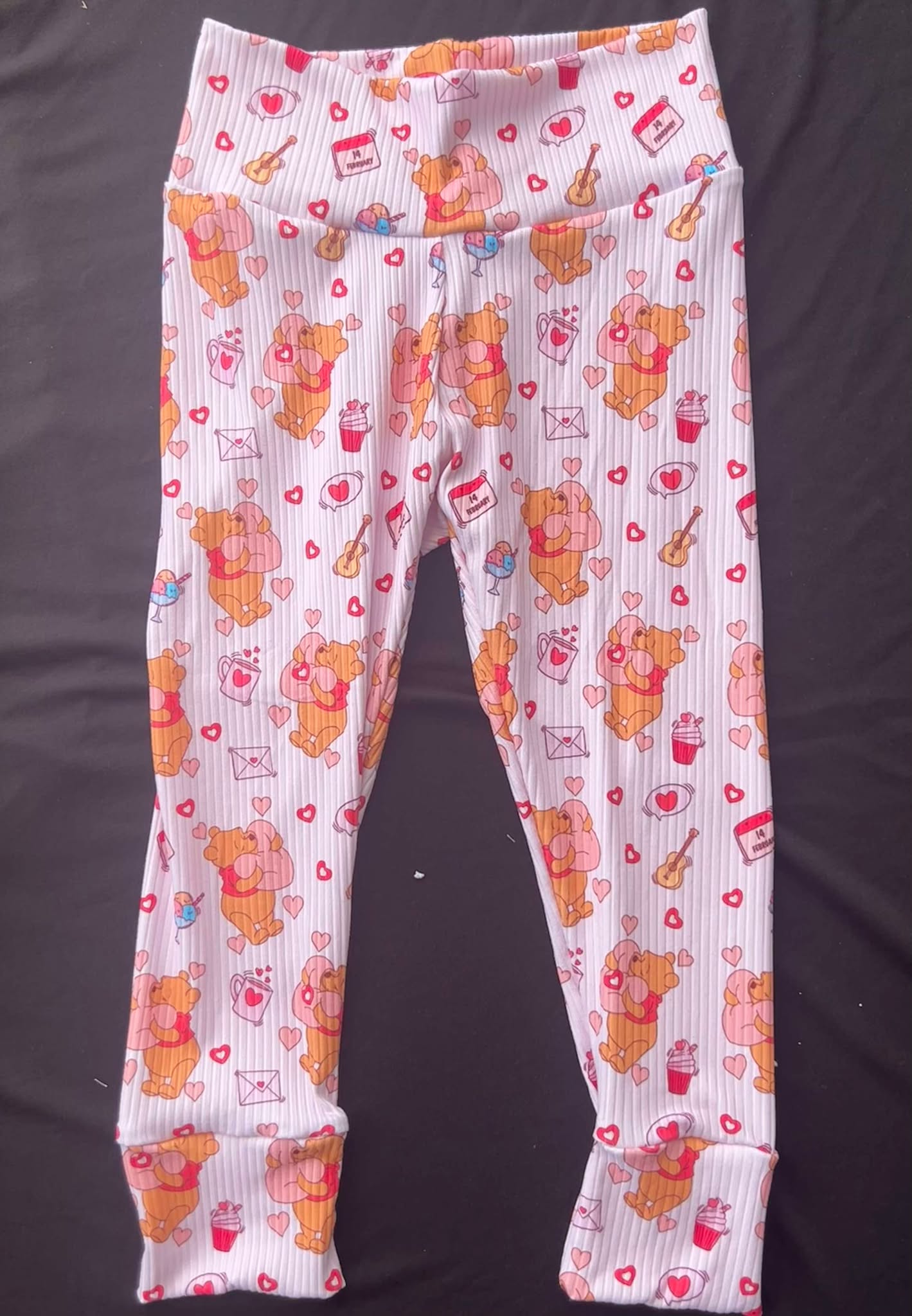 Pooh Valentines Leggings- 12/18 Months