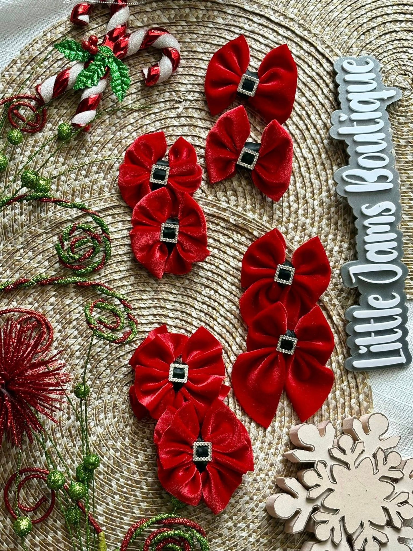 Santa Buckle Piggies