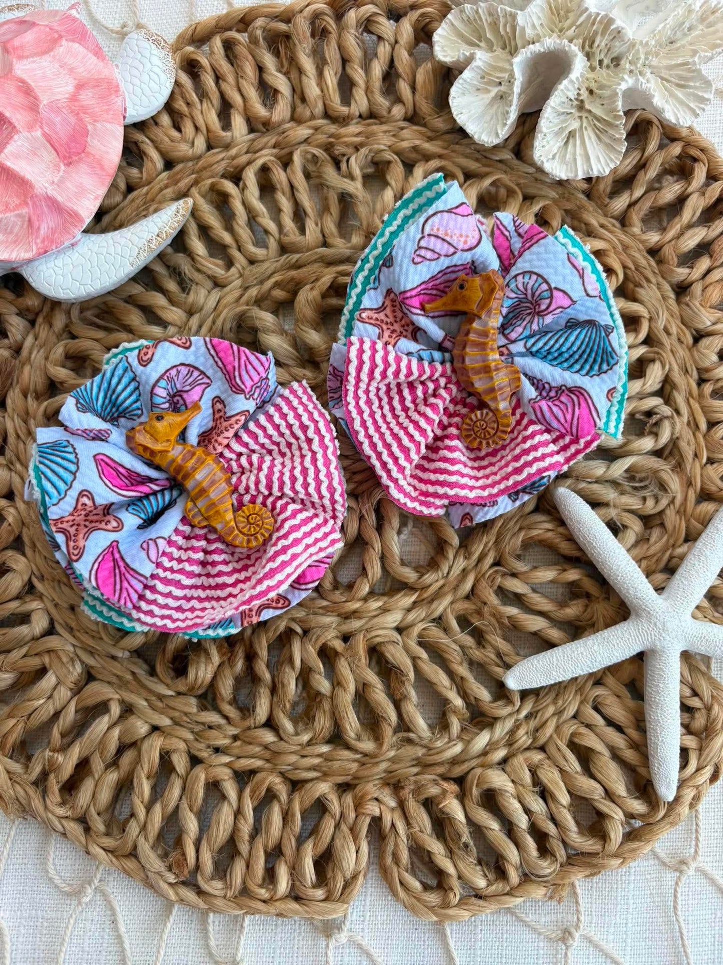 Shell Collection Mix with Seahorse Center
