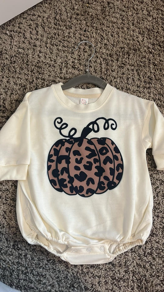 6/12 Long Sleeve Leopard Pumpkin