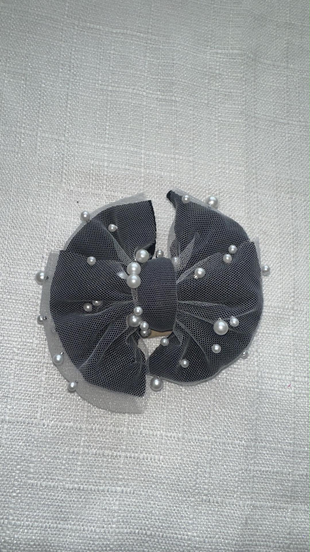 Pearl mesh with black